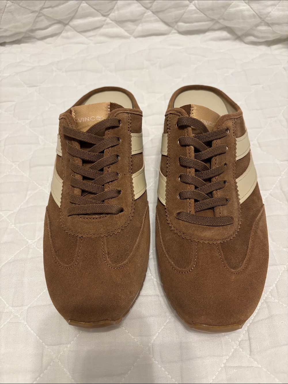 Vince Oasis Runnet Mule
Brown Suede Sneakers with Cream Side Stripes Size 9 - Picture 5 of 6